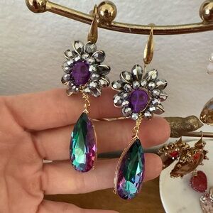 Gold-Tone Earrings with Purple Stone and Iridescent Teardrop